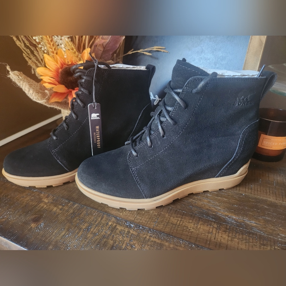 NWT Sorel Women's Evie II Black Wedge Waterproof Boots 8.5